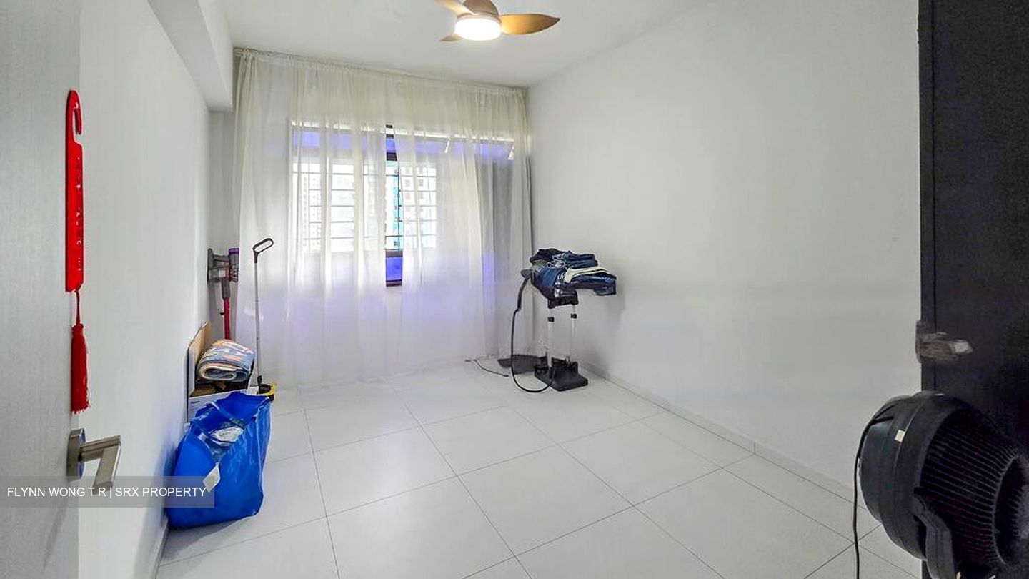 Blk 684B Jurong West Street 64 (Jurong West), HDB Executive #486841421